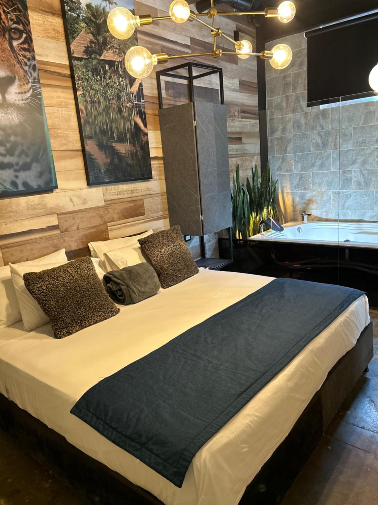 Hotel Lleras Медельин Экстерьер фото